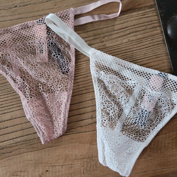 Victoria's Secret V-String Thong 3 piece bundle sz Small New - Picture 3 of 4